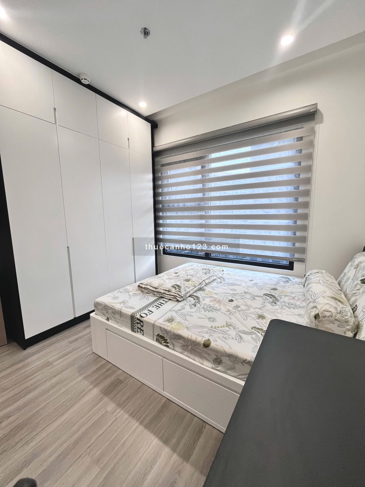 Cho thuê căn hộ góc 2PN+ tại BS8 – Vinhomes Grand Park Quận 9.