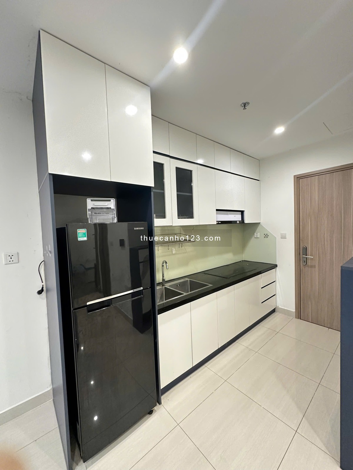 Cho thuê căn hộ 2PN2WC tại S10.03 – Vinhomes Grand Park Quận 9.