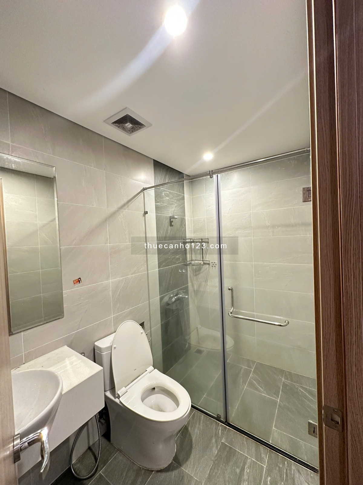 Cho thuê căn hộ 2PN2WC tại S10.03 – Vinhomes Grand Park Quận 9.