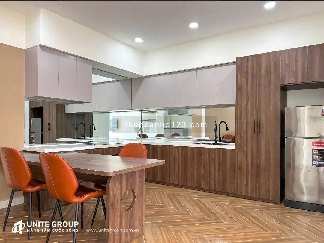 Căn hộ 1PN 50M² – Ban công riêng – Bếp rộng tách biệt diện tích khủng - Full nội thất | Ngay sân bay