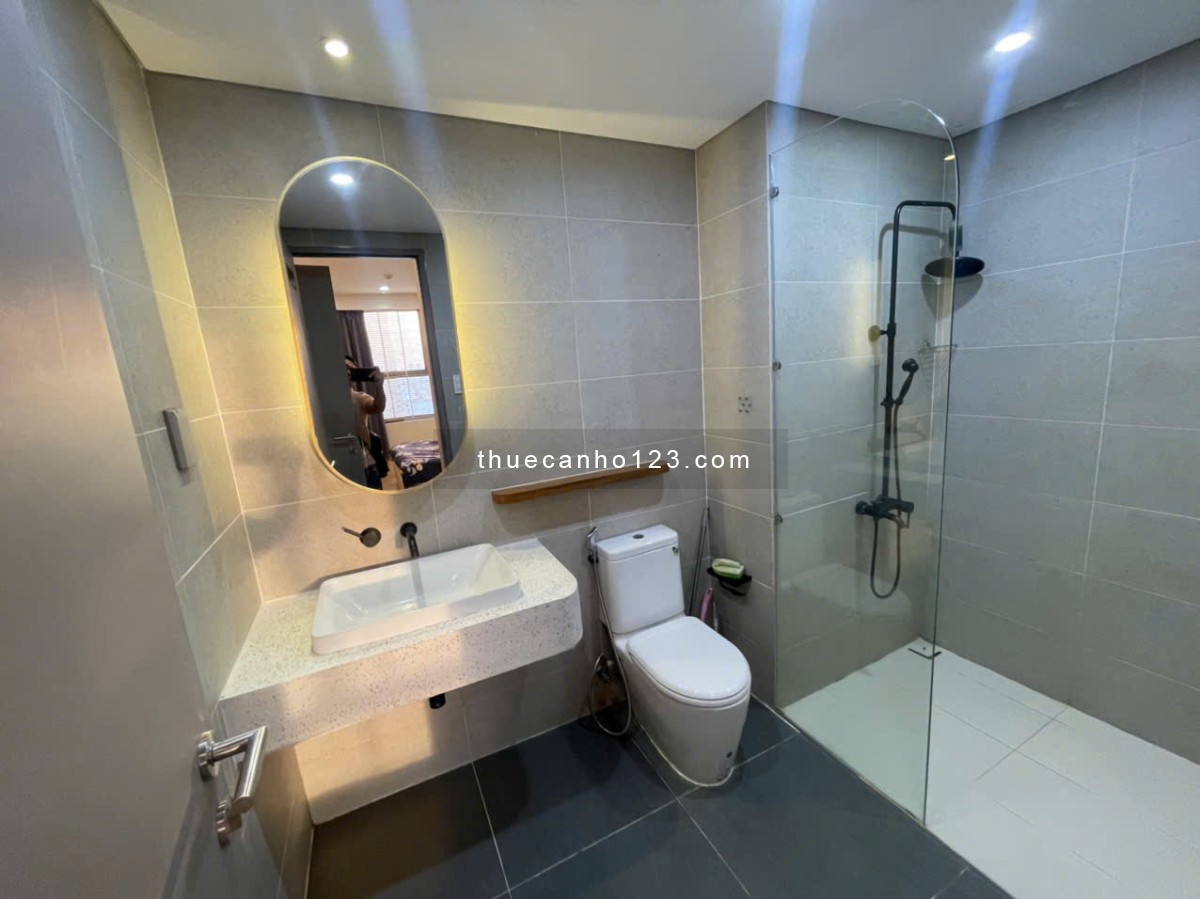  [Giỏ hàng 4 căn] hộ cho thuê Kingston Residence 2 Phòng Ngủ Từ 17.5Tr - Xem 24/7 Tel 0942811343