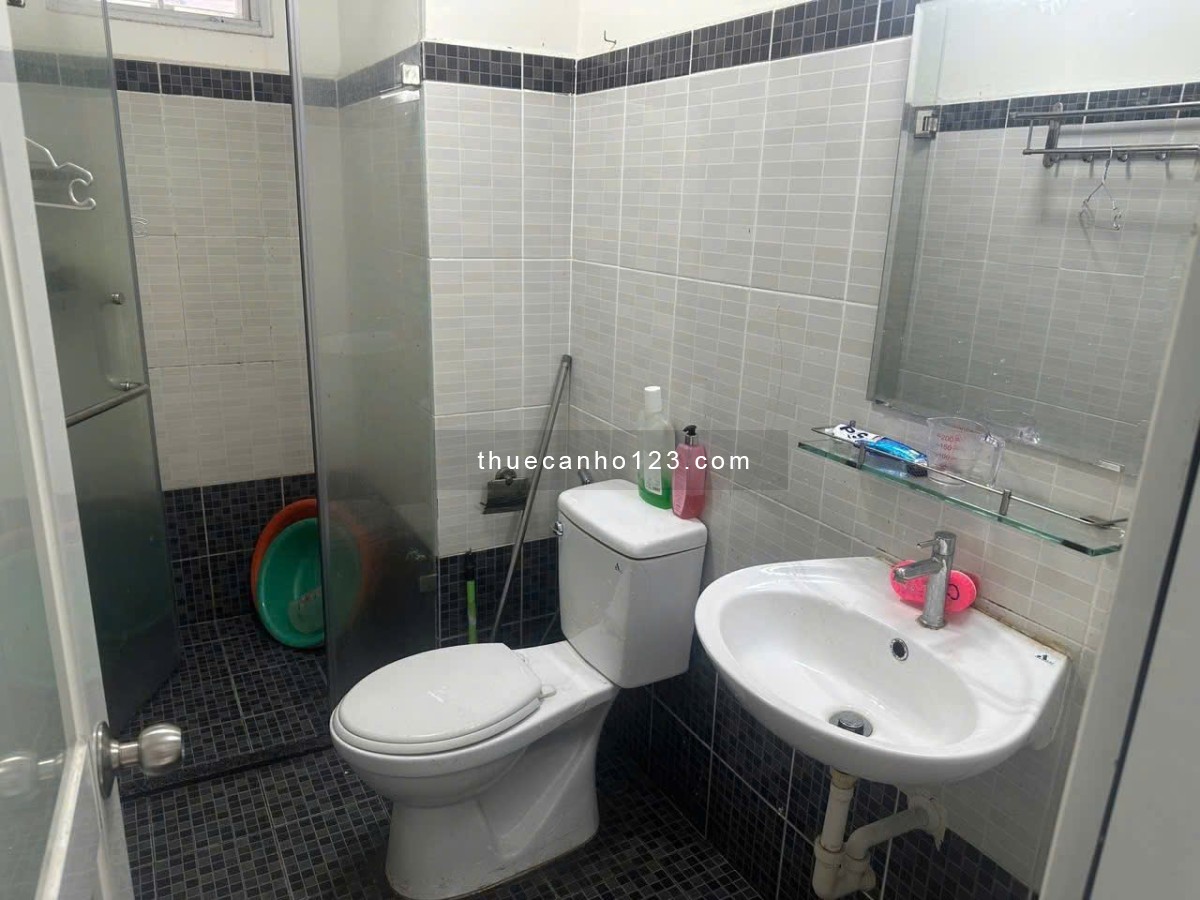 Căn hộ Tú Xương, P6, Quận 3: 10,5triệu, 2p ngủ, có NT, ban công, 100m2