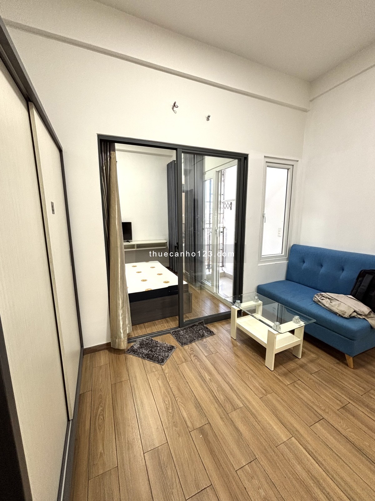 Cho thuê căn hộ 1 Phòng ngủ Ban công thoáng mát Q4 gần ĐH Luật, ĐH Nguyễn Tất Thành, cầu Tân Thuận