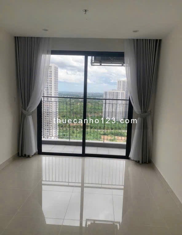 Cho thuê căn hộ 1PN+ tại S7.01 – Bếp rèm, kính nhà tắm.