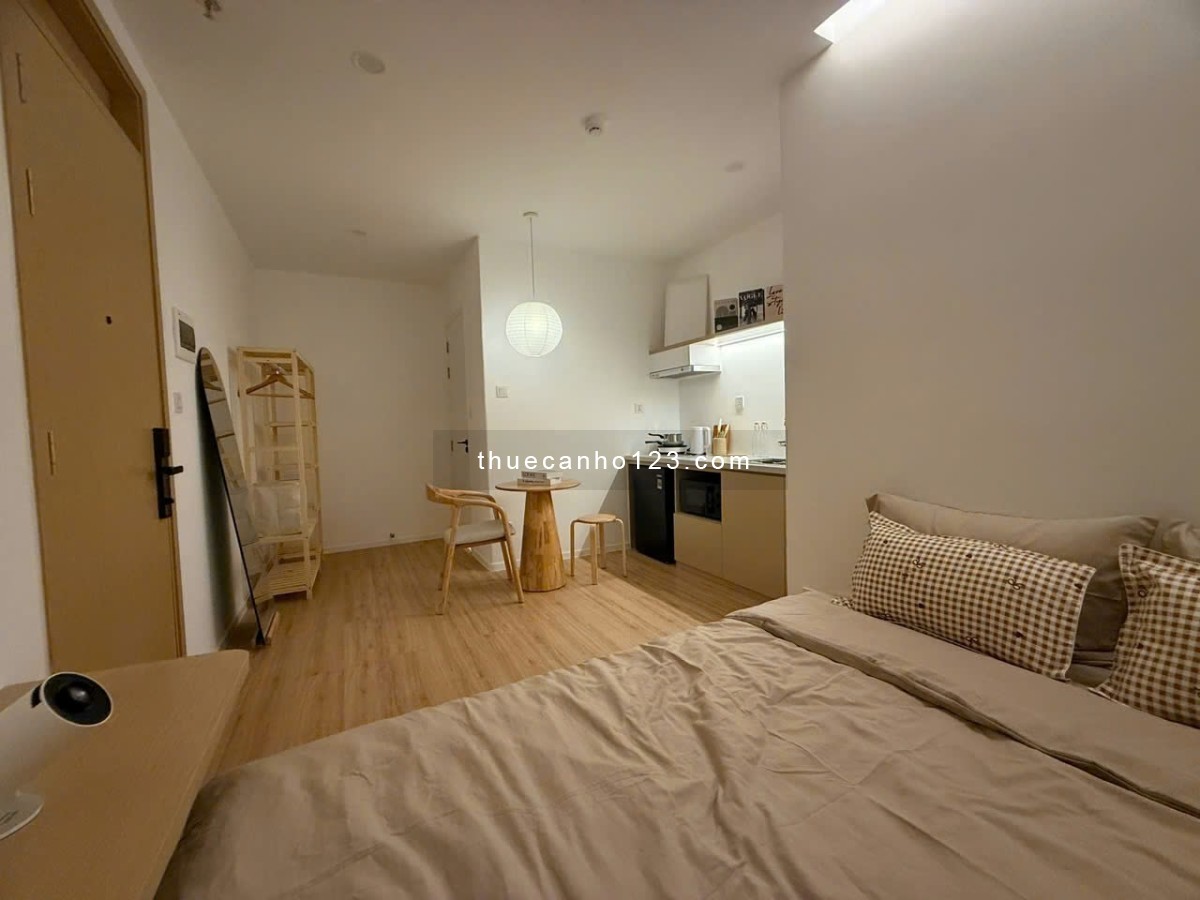 Cho thuê căn hộ full nội thất có balcon cửa sổ trời siêu thoáng Quận 3