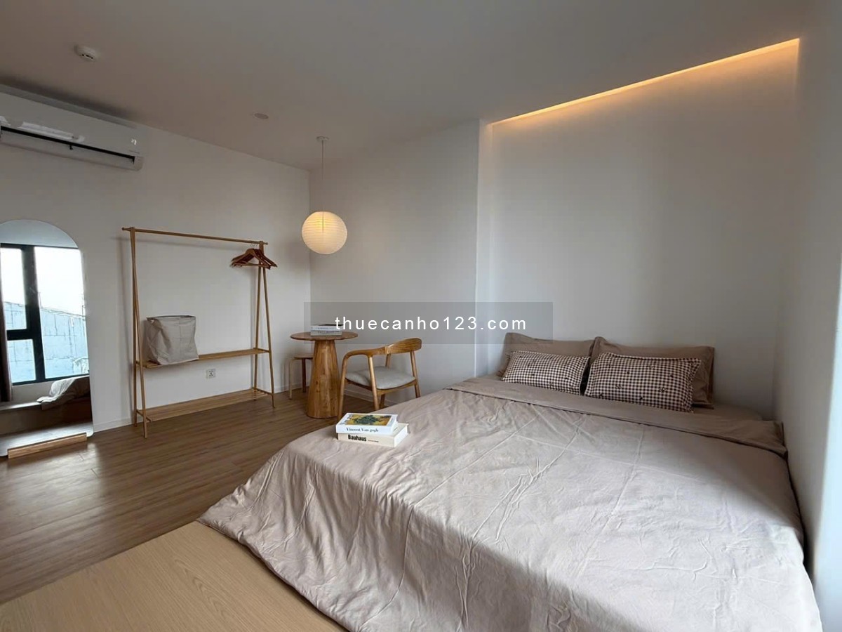 Cho thuê căn hộ full nội thất có balcon cửa sổ trời siêu thoáng Quận 3
