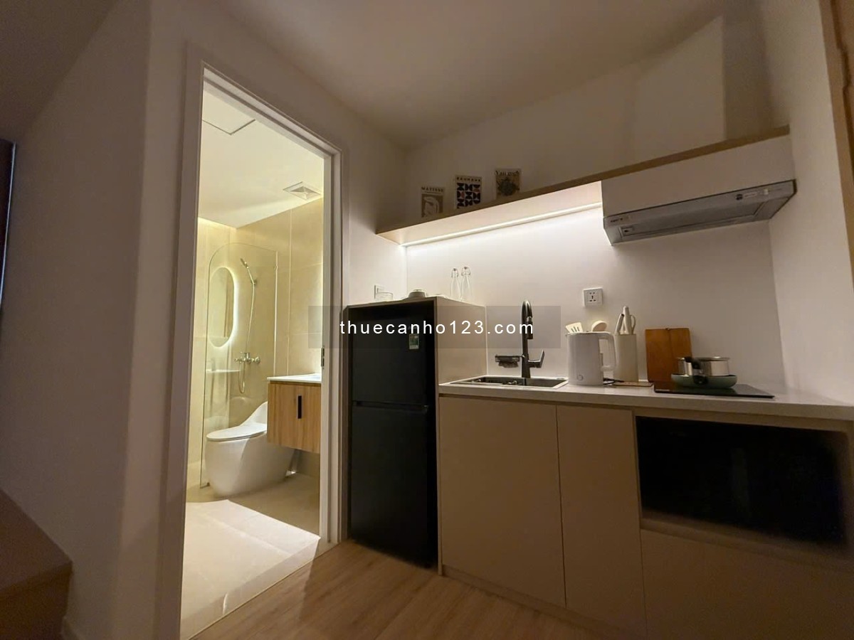 Cho thuê căn hộ full nội thất có balcon cửa sổ trời siêu thoáng Quận 3