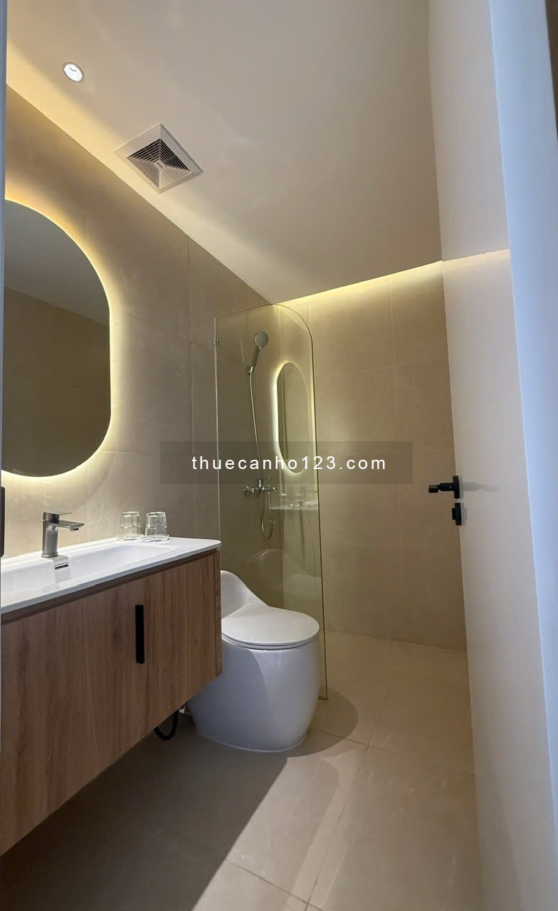 Cho thuê căn hộ full nội thất có balcon cửa sổ trời siêu thoáng Quận 3