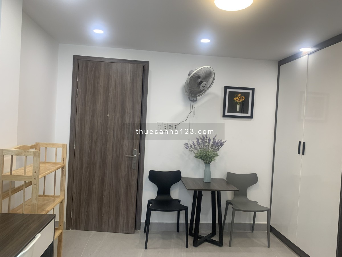 Cho thuê căn hộ Studio Cửa sổ Sạch sẽ như hình Q1 gần chợ Bến Thành, cầu Ông Lãnh, cầu Calmette