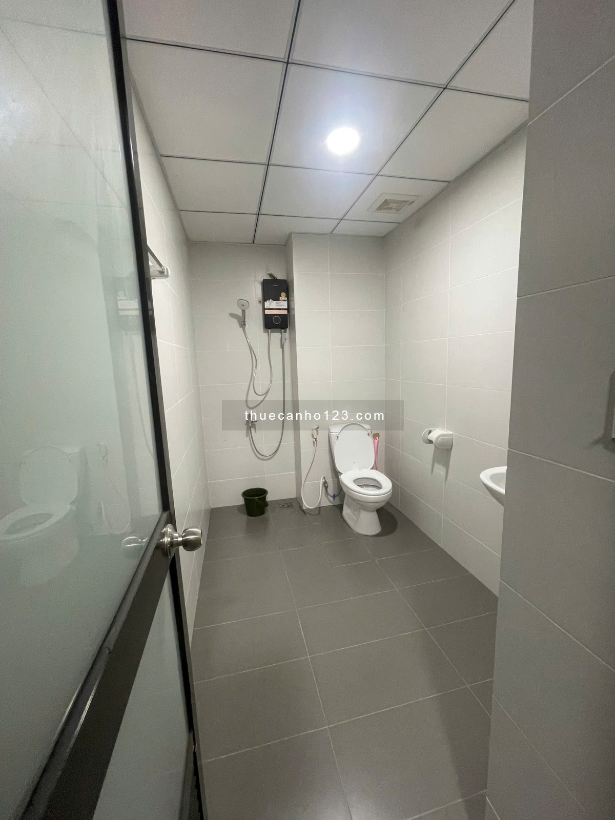 Cho thuê căn hộ ehome Southgate 1PN tầng cao nhất, có thể thiết kế thêm phòng ngủ nhỏ - view trường