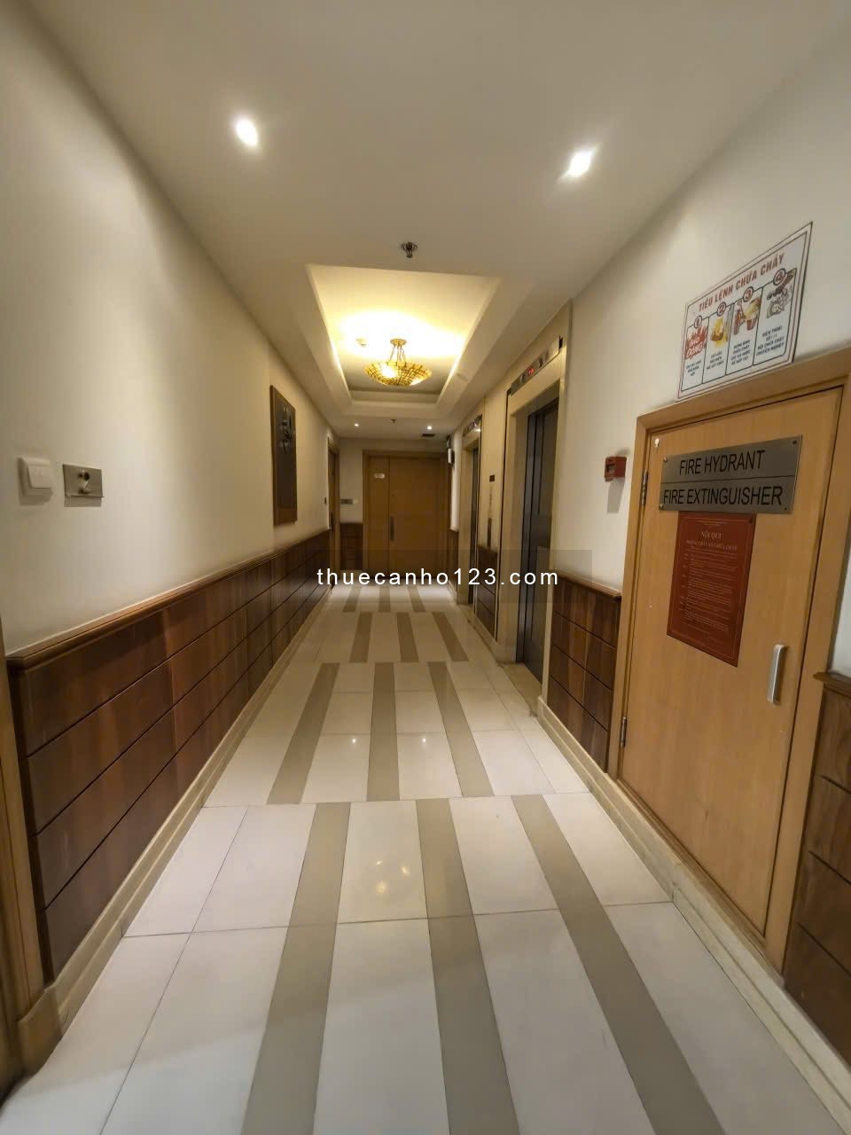 Cho thuê căn 3PN Saigon Pearl giá tốt 32 triệu