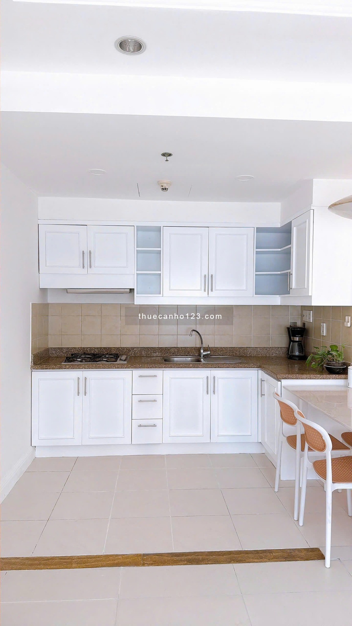 Cho thuê căn hộ The Manor 2 – 2PN full nội thất, view Landmark 81 cực chill