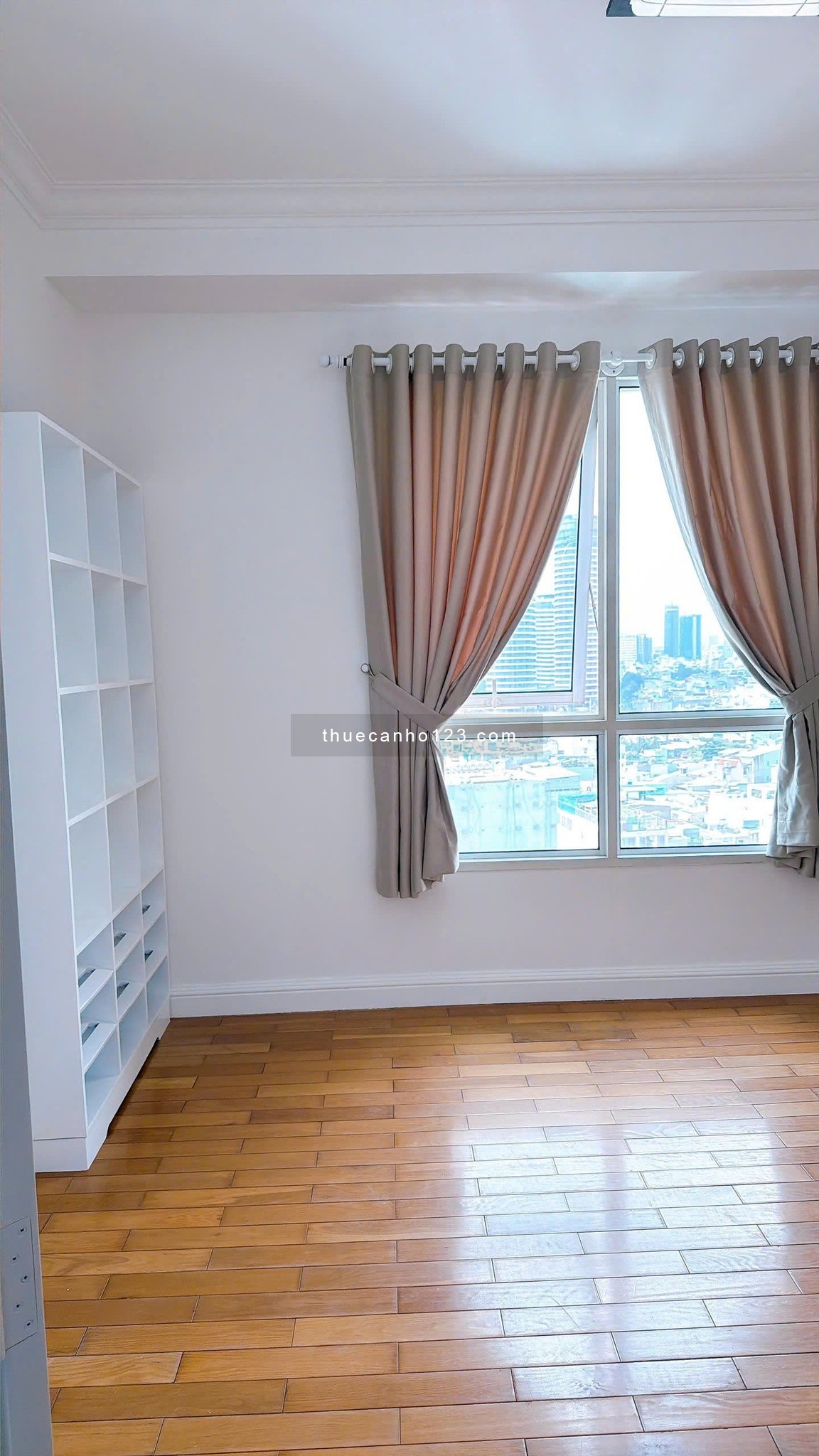 Cho thuê căn hộ The Manor 2 – 2PN full nội thất, view Landmark 81 cực chill