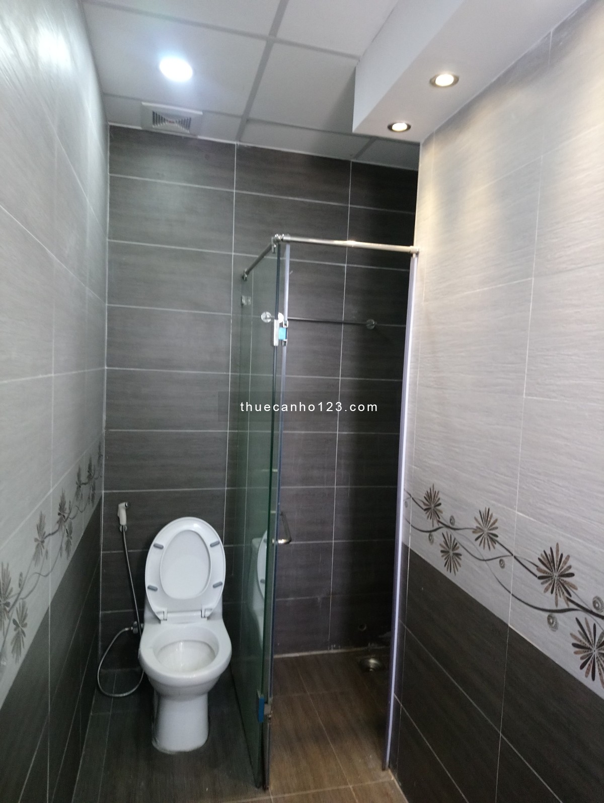 CĂN HỘ 82m2, 2PN CHO THUÊ, ĐẦY ĐỦ NỘI THẤT