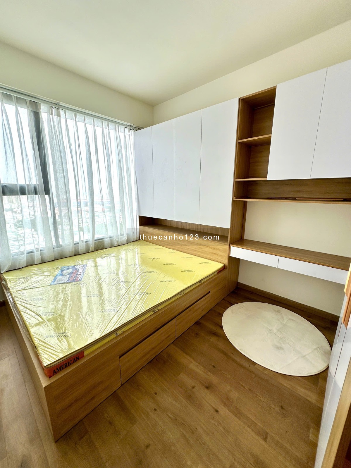 Cho thuê căn hộ akari city 2pn 1wc có 3 máy lạnh nước nóng rèm giàn phơi kính bếp tủ chỉ 10,5tr