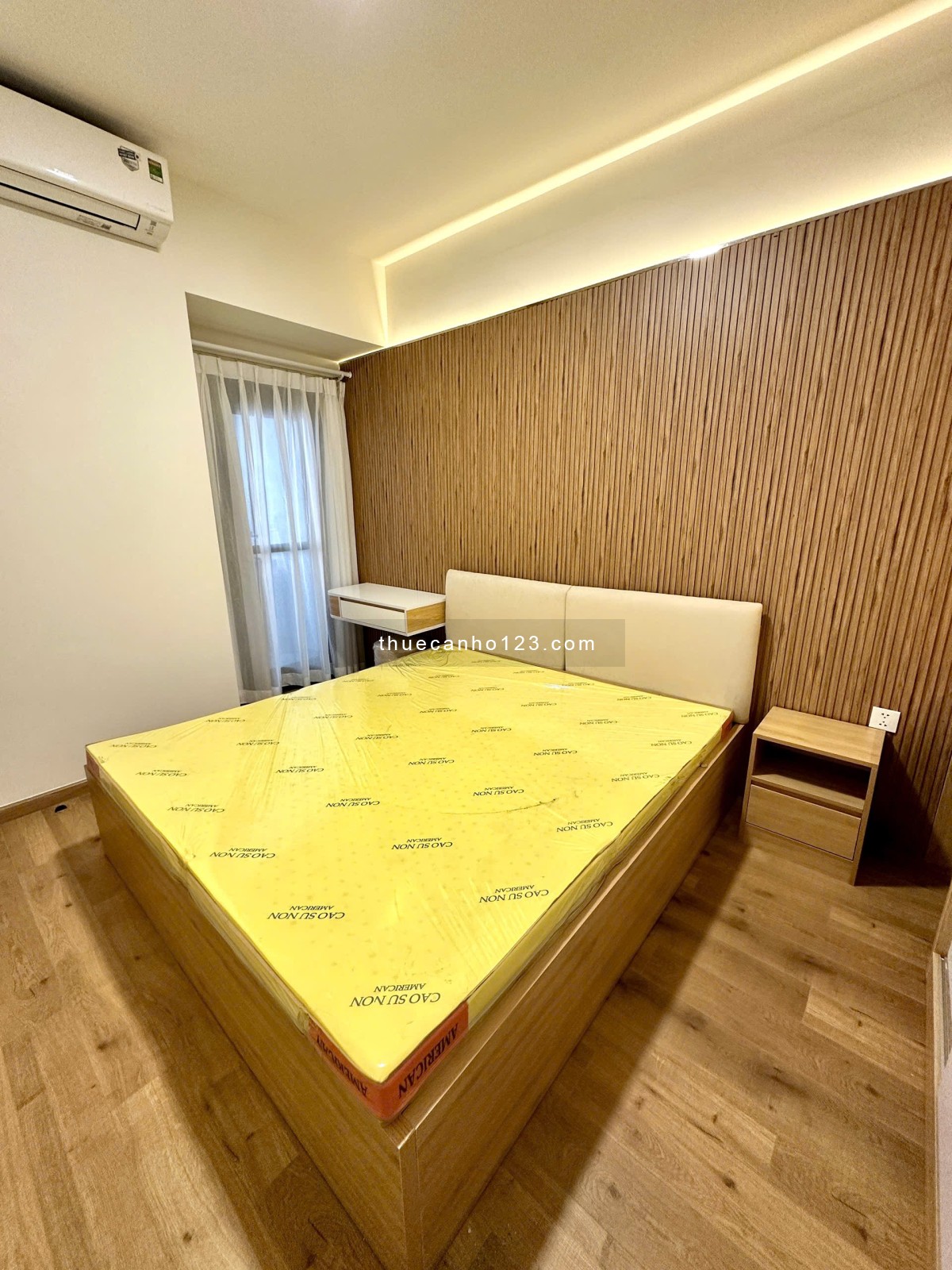 Cho thuê căn hộ akari city 2pn 1wc có 3 máy lạnh nước nóng rèm giàn phơi kính bếp tủ chỉ 10,5tr