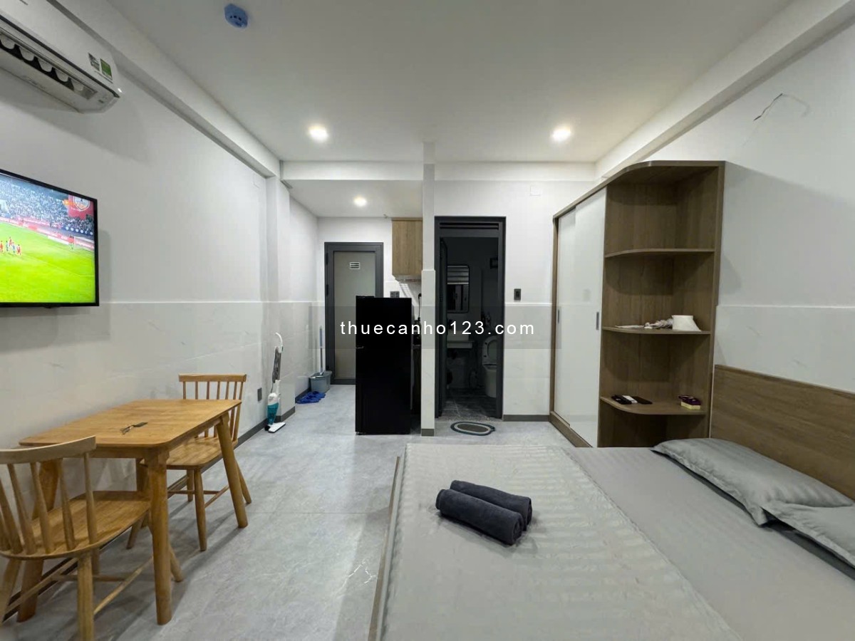 CHO THUÊ CHDV 40m2 FULL NỘI THẤT BAN CÔNG Ở ĐƯỜNG XÔ VIẾT NGHỆ TĨNH Q. PHÚ NHUẬN