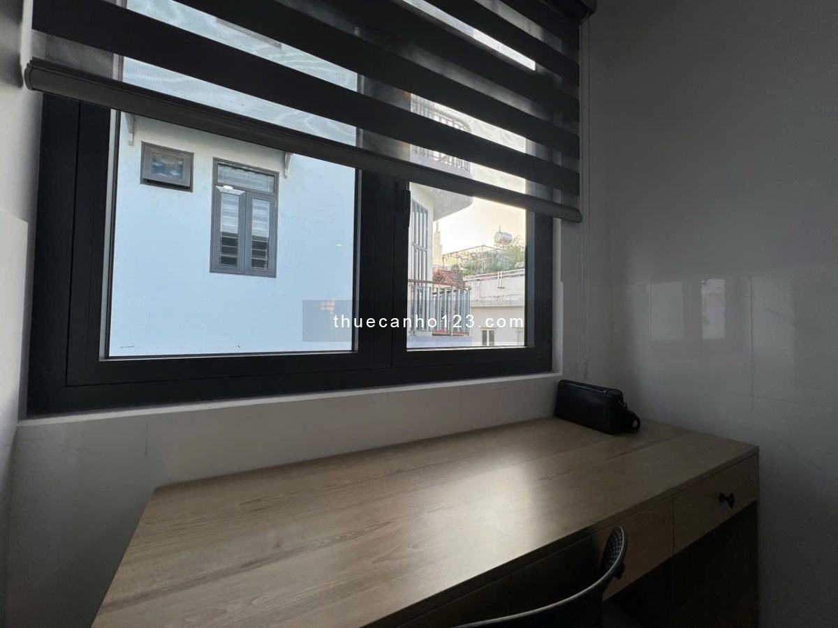 CHO THUÊ CHDV 40m2 FULL NỘI THẤT BAN CÔNG Ở ĐƯỜNG XÔ VIẾT NGHỆ TĨNH Q. PHÚ NHUẬN