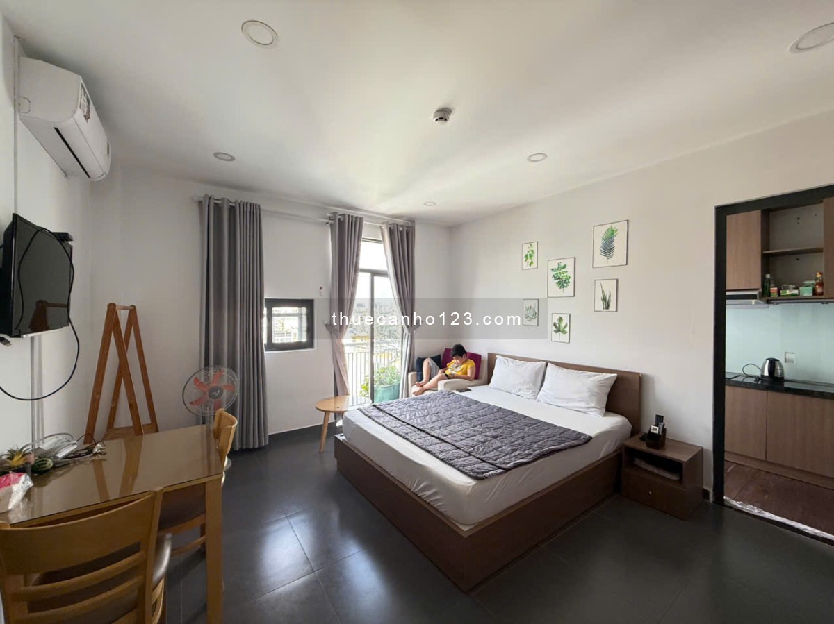 Căn Hộ Studio Ban Công - Tách Bếp - Ngay Bờ Kè Trường Sa - Chợ Bà Chiểu - Cầu Bùi Hữu Nghĩa