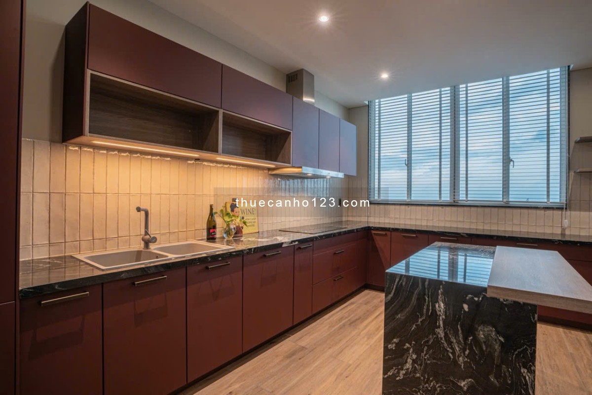 Ngắm hoàng hôn tại Duplex 5 phòng ngủ rộng tới 434m2, Sang trọng hiện đại. Giá 6000$ tại Vista Verde