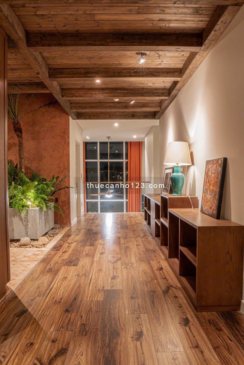 Ngắm hoàng hôn tại Duplex 5 phòng ngủ rộng tới 434m2, Sang trọng hiện đại. Giá 6000$ tại Vista Verde