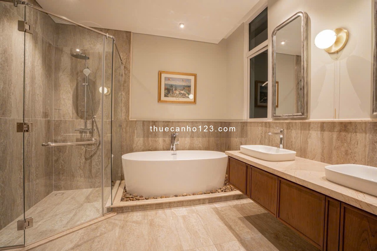 Ngắm hoàng hôn tại Duplex 5 phòng ngủ rộng tới 434m2, Sang trọng hiện đại. Giá 6000$ tại Vista Verde