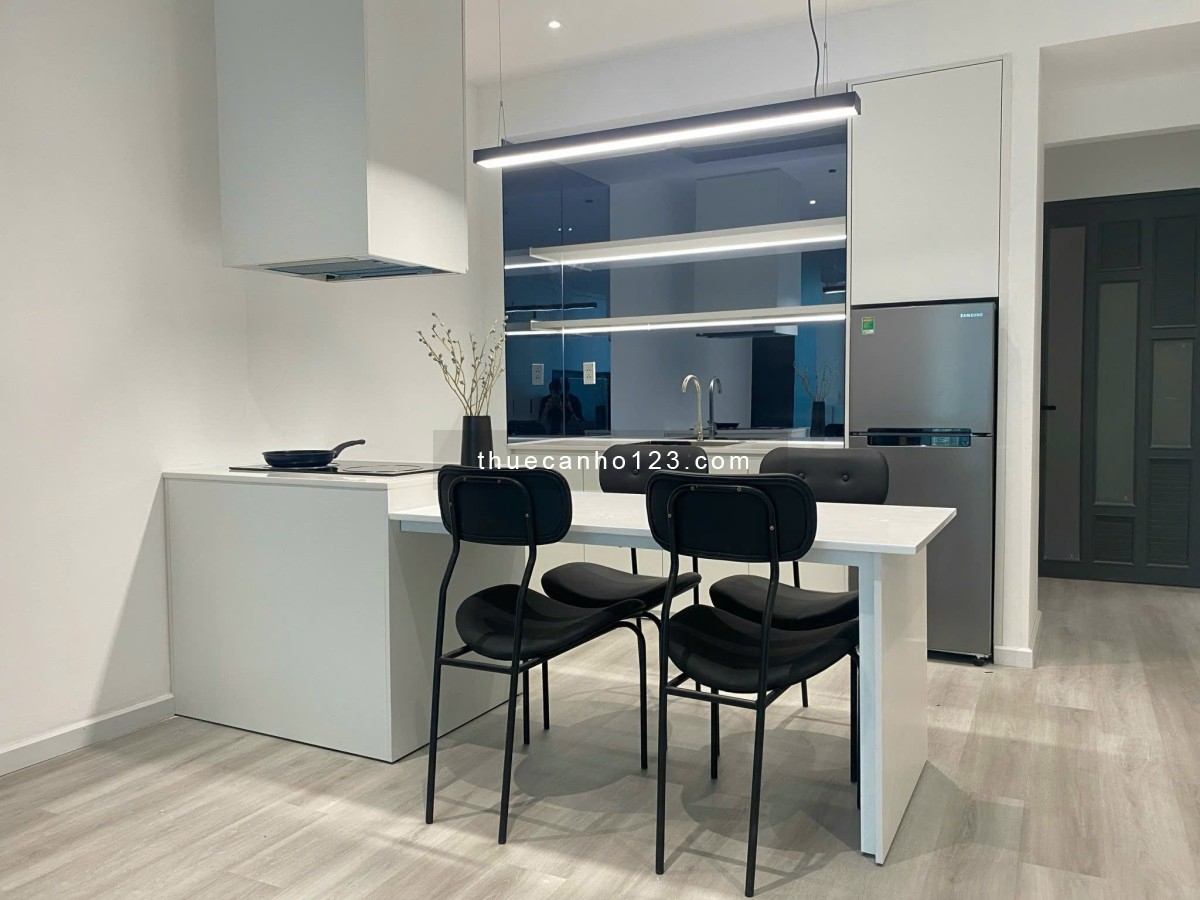 Căn hộ 1pn full nội thất gần ban công lớn gần sân bay tân sơn nhất, ga t3 quận tân bình