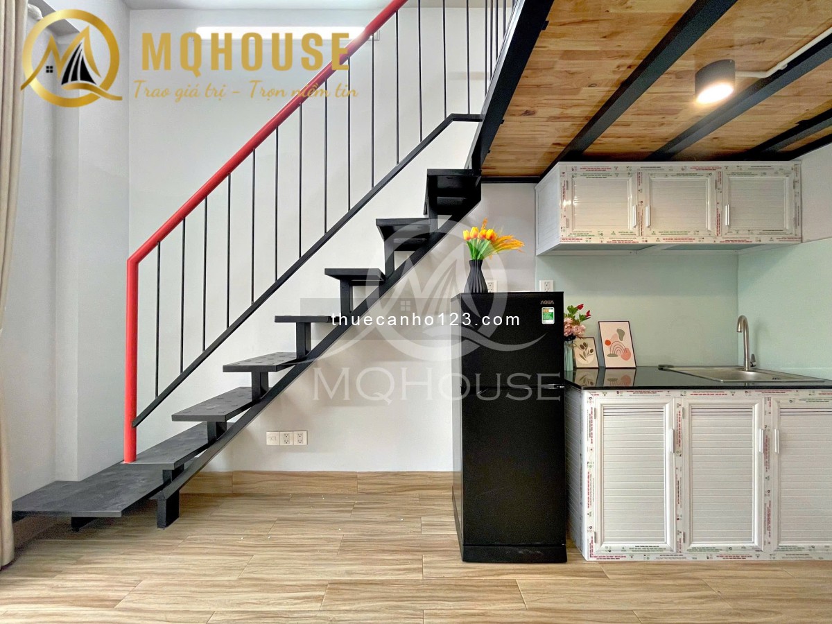 Cho thuê căn hộ Duplex Tân Bình có ban công gần Sân bay & ETown