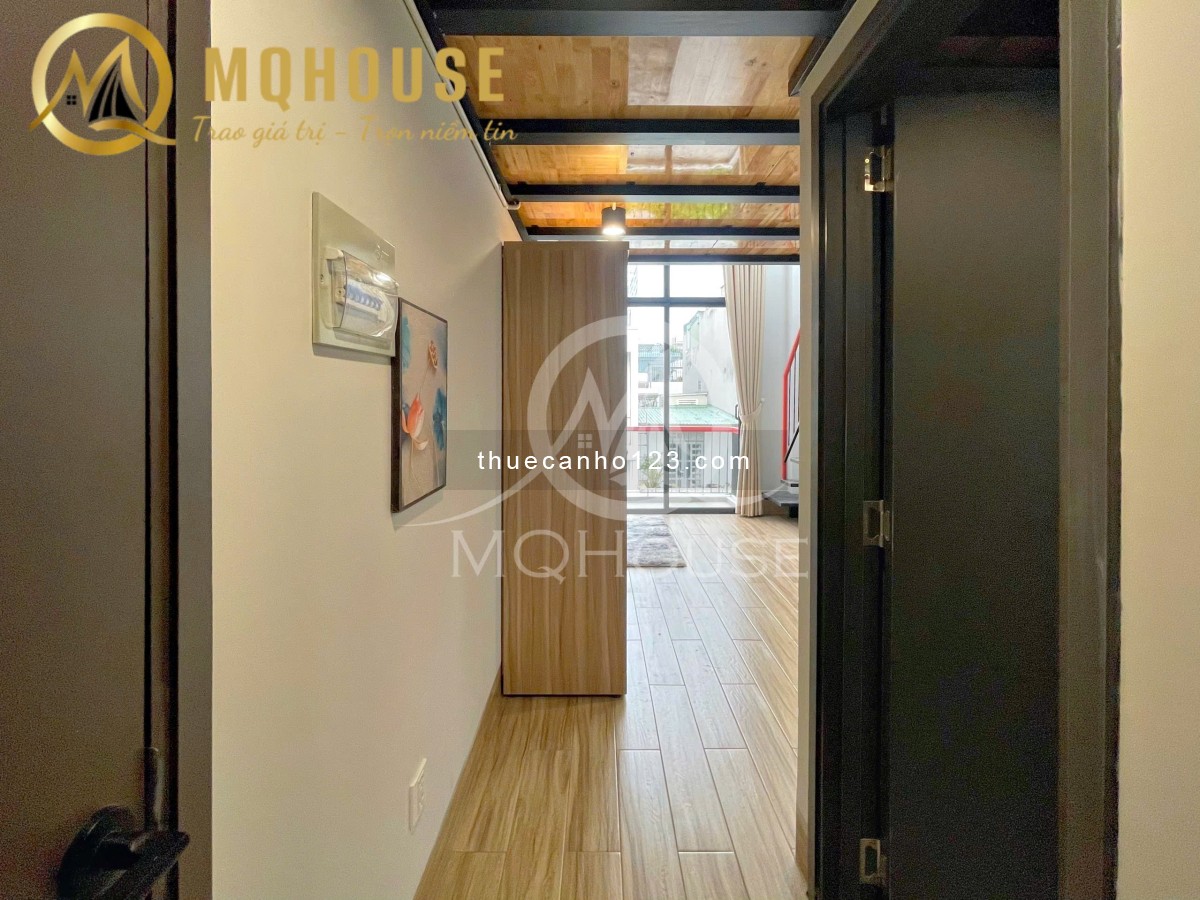 Cho thuê căn hộ Duplex Tân Bình có ban công gần Sân bay & ETown