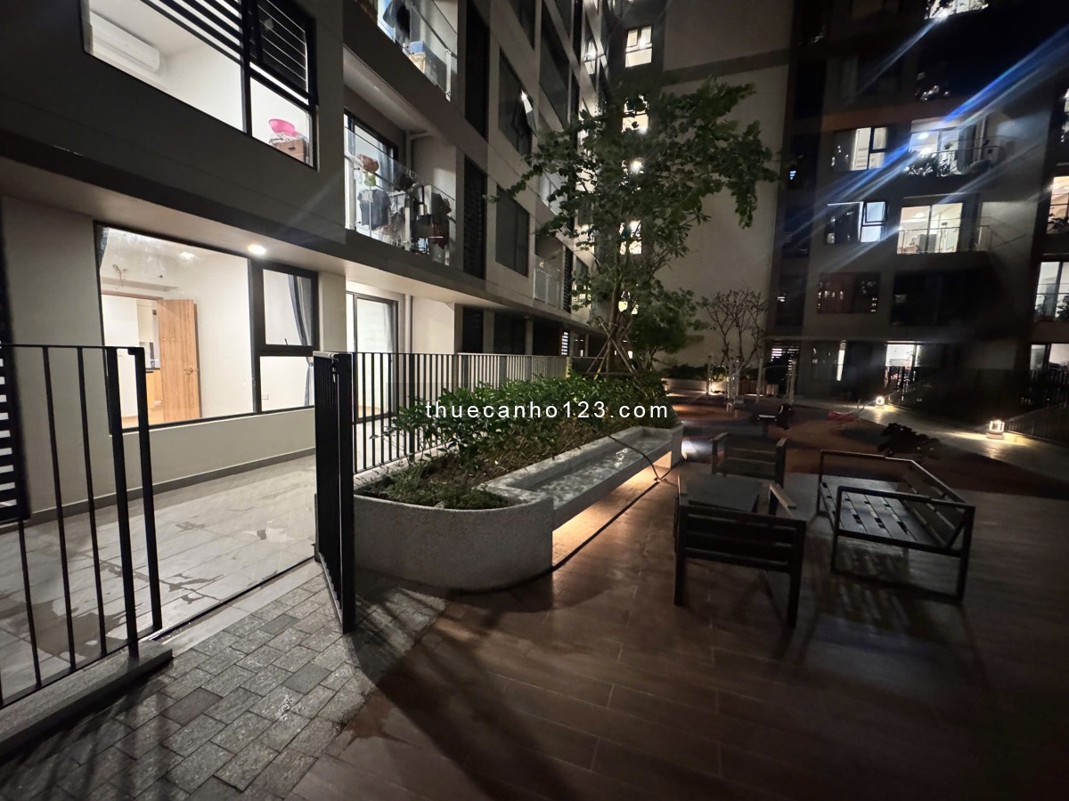 Cho thuê căn sân vươn siêu xinh 61m2 2pn chỉ 13tr free phí Quản lý - sân riêng 35m + sân chung 700m