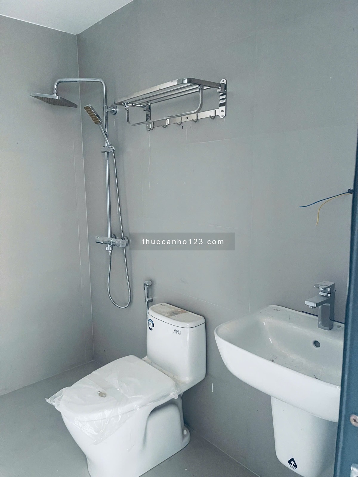 Cho thuê căn hộ dịch vụ gần sân bay Tân Sân Nhất