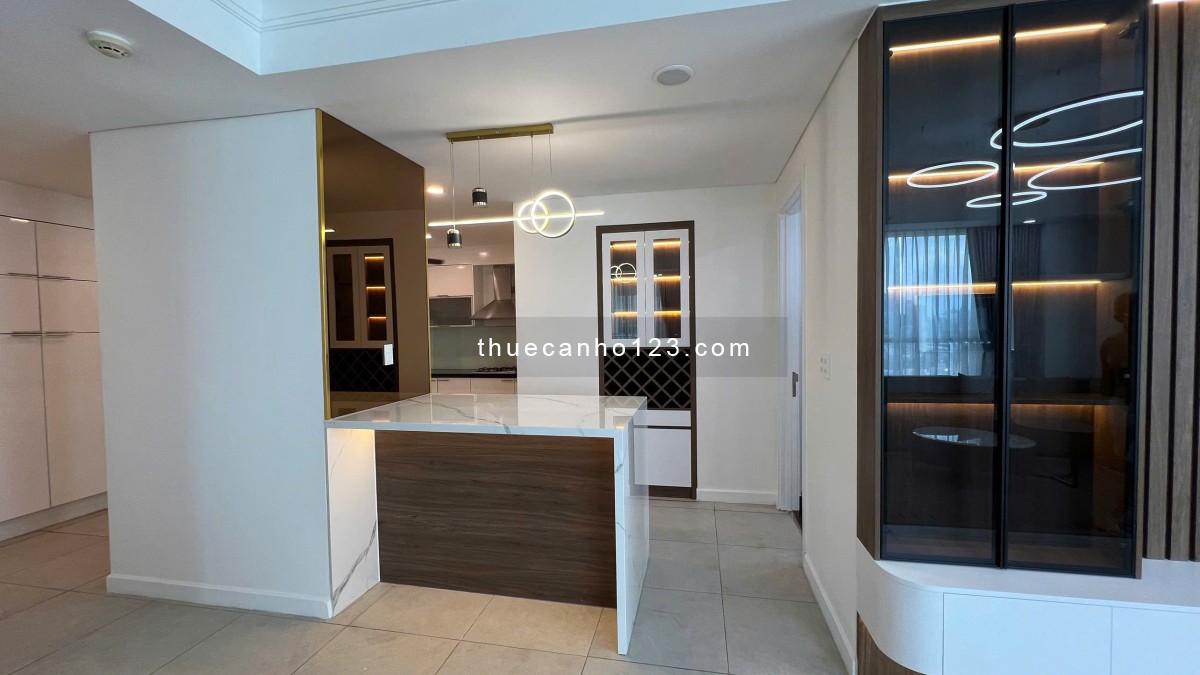 Cho thuê căn hộ 3 phòng ngủ lầu cao view sông tuyệt đẹp giá chỉ 40 triệu/tháng