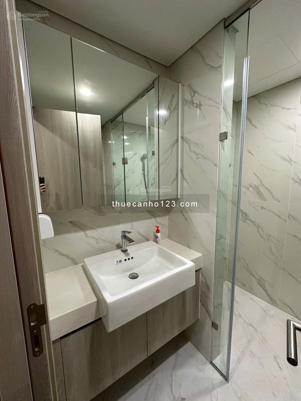 Cho thuê căn hộ cao cấp 2PN – 2WC tại Masteri West Heights