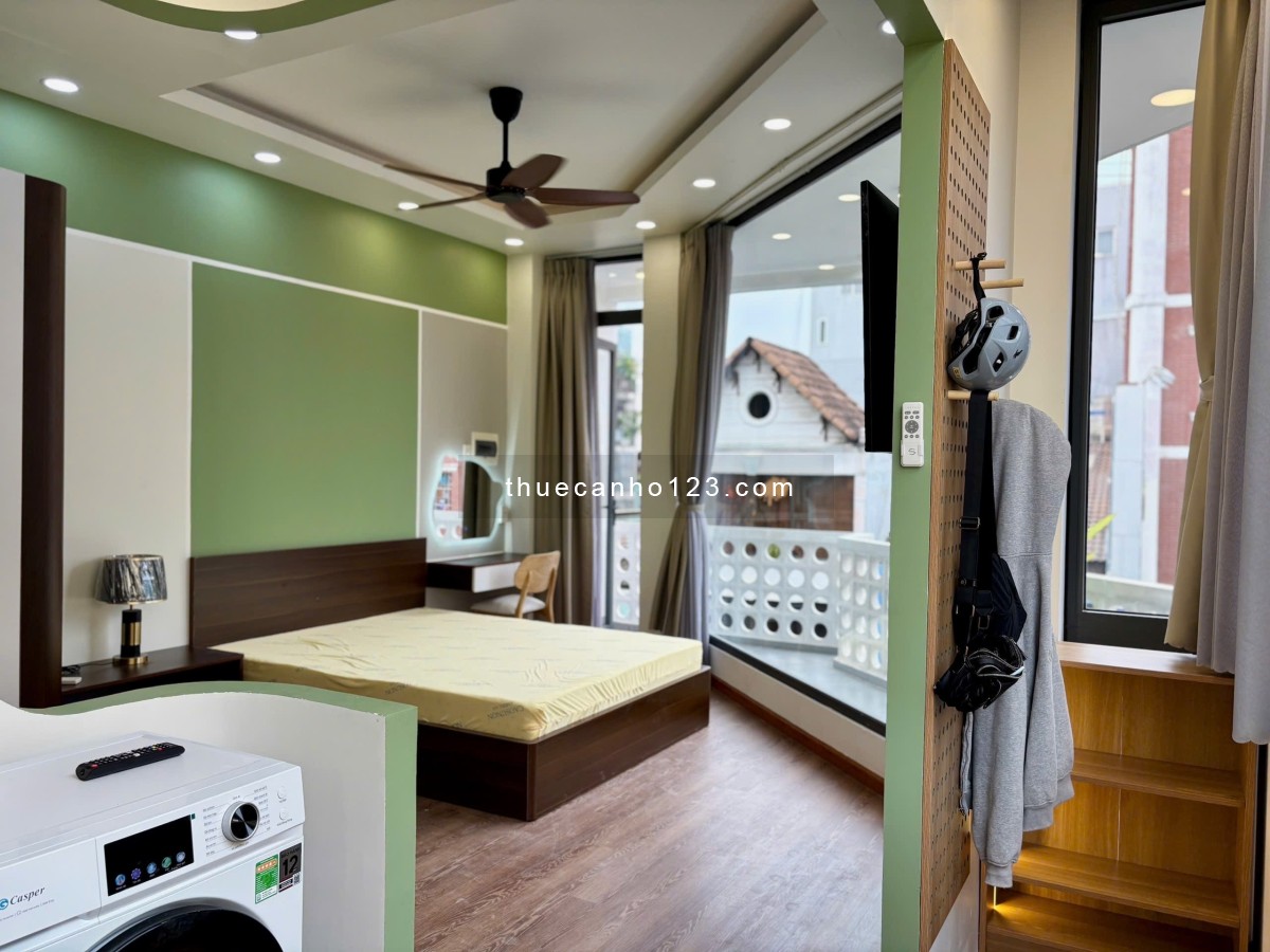 Cho thuê căn hộ 1 phòng ngủ 45m² ban công, full nội thất gần Công viên Hoàng Văn Thụ, Tân Bình