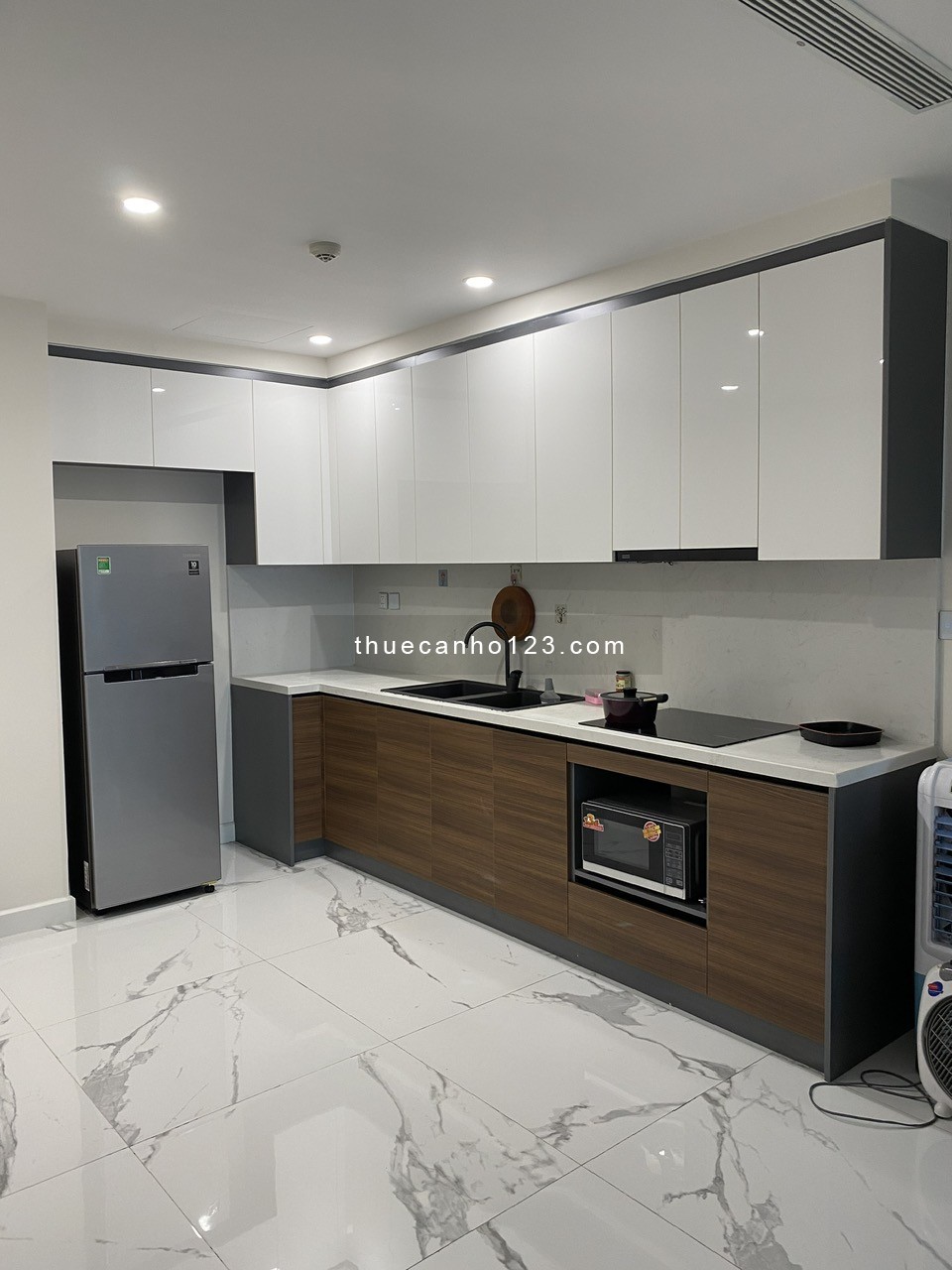 Chính chủ cho thuê căn hộ Sunshine Center, Phạm Hùng - 118m², 2+1PN, 20 triệu/tháng