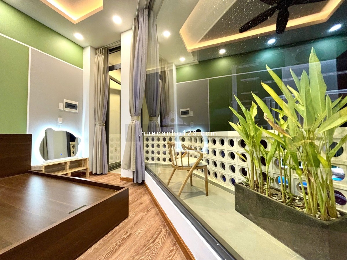 Cho thuê căn hộ 1 phòng ngủ 45m² ban công, full nội thất gần Công viên Hoàng Văn Thụ, Tân Bình