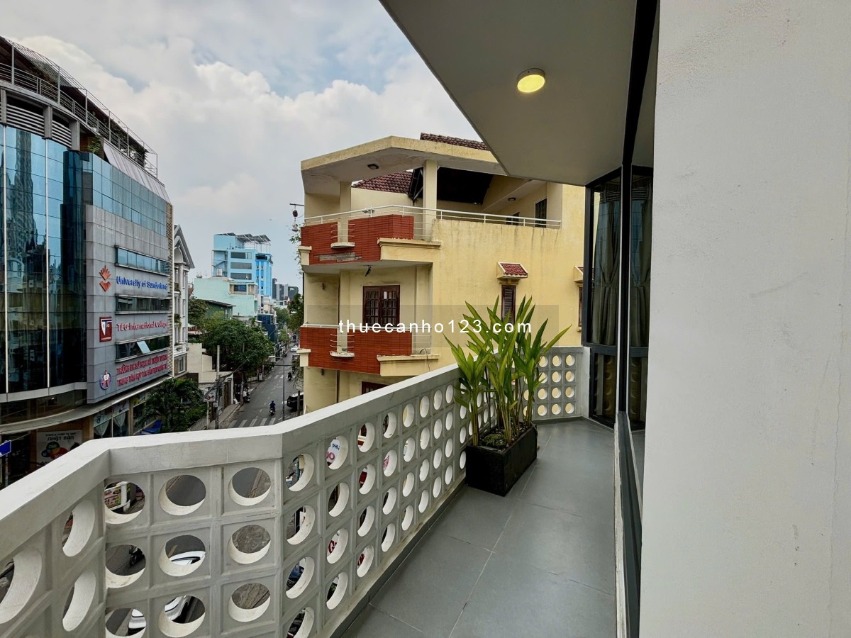 Cho thuê căn hộ 1 phòng ngủ 45m² ban công, full nội thất gần Công viên Hoàng Văn Thụ, Tân Bình
