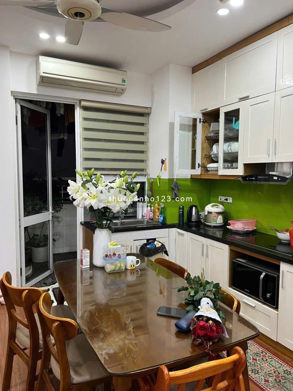 Căn 3p, 110m2 C/c Harmona, Trương Công Định, TB giá 15.5tr/th, Nội thất.