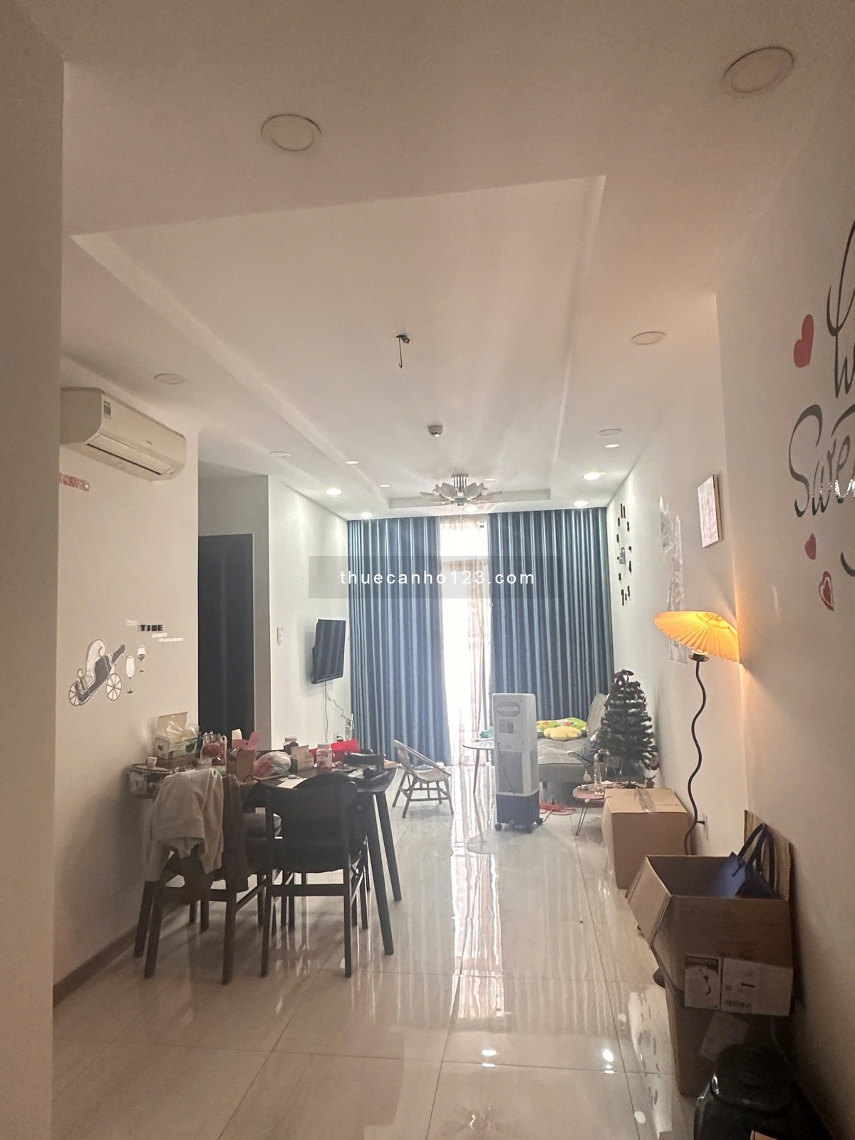 Cho thuê căn hộ HIm Lam Phú An nhà có 3 máy lạnh, bàn ăn, tivi , rèm 9tr/tháng