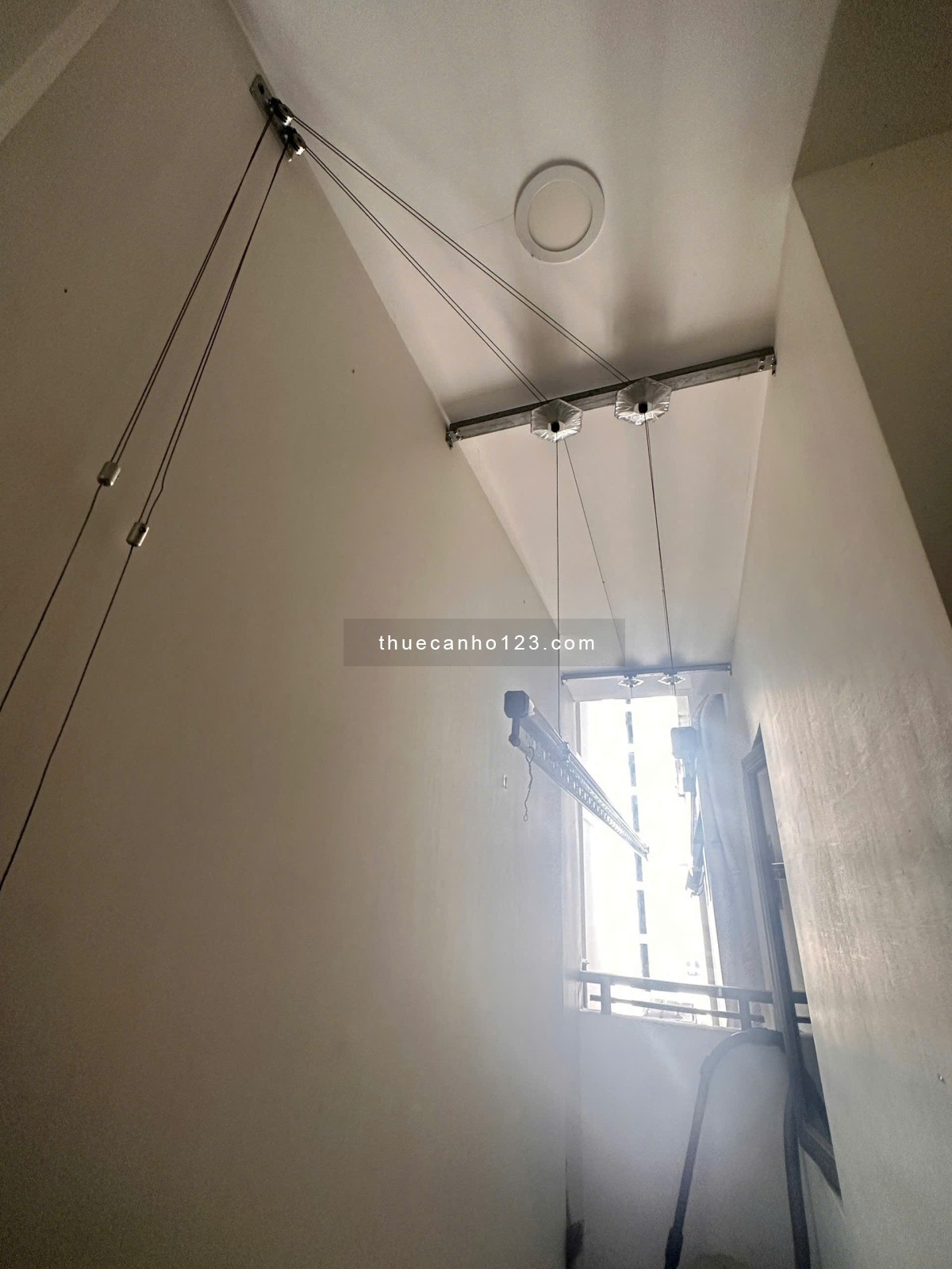 Cho thuê căn hộ HIm Lam Phú An nhà có 3 máy lạnh, bàn ăn, tivi , rèm 9tr/tháng