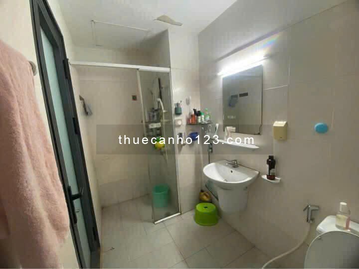 Căn hộ Nam Kỳ Khởi Nghĩa, 97m2, 2 Phòng ngủ, 1 Tolet, 11tr/th. Thang Bộ.