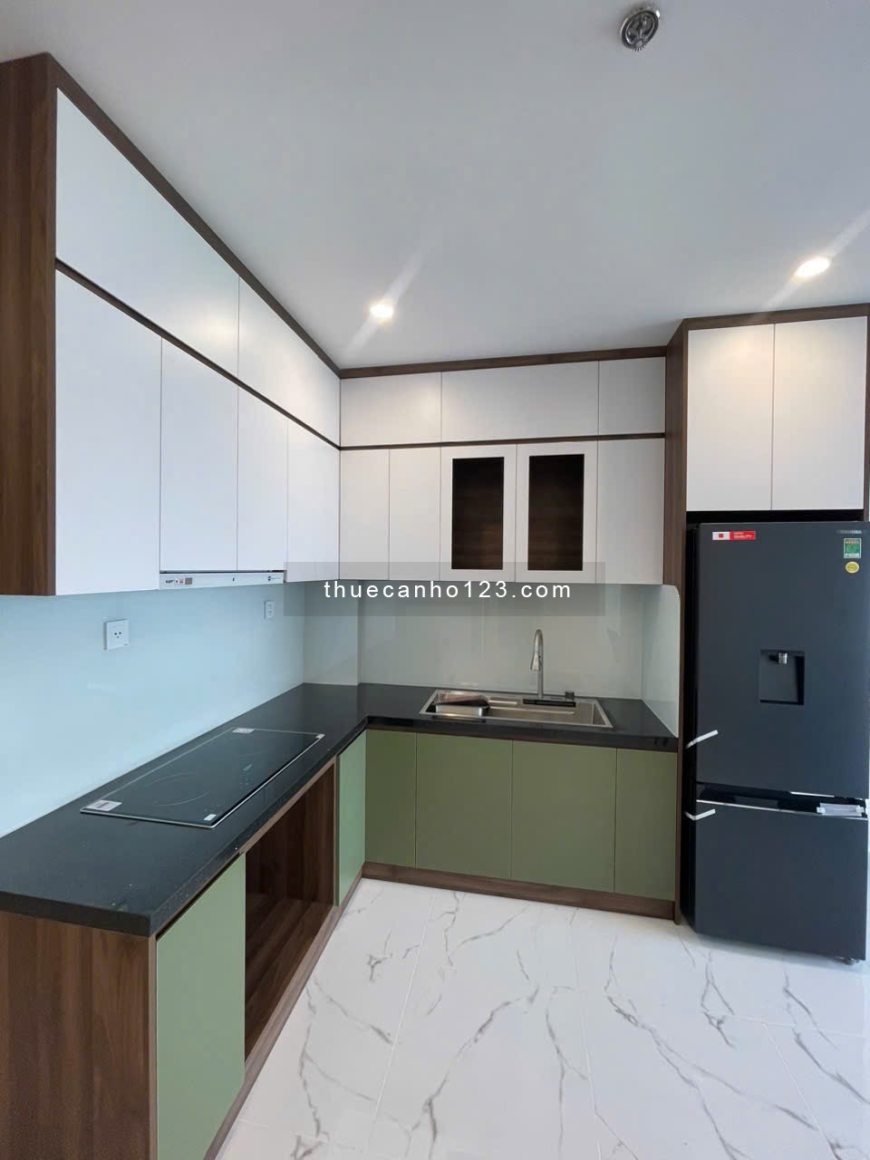 Căn 2PN2WC, 68m2, Toà BS9 Full nội thất Luxury mới đẹp - Vinhomes Grand Park Quận 9