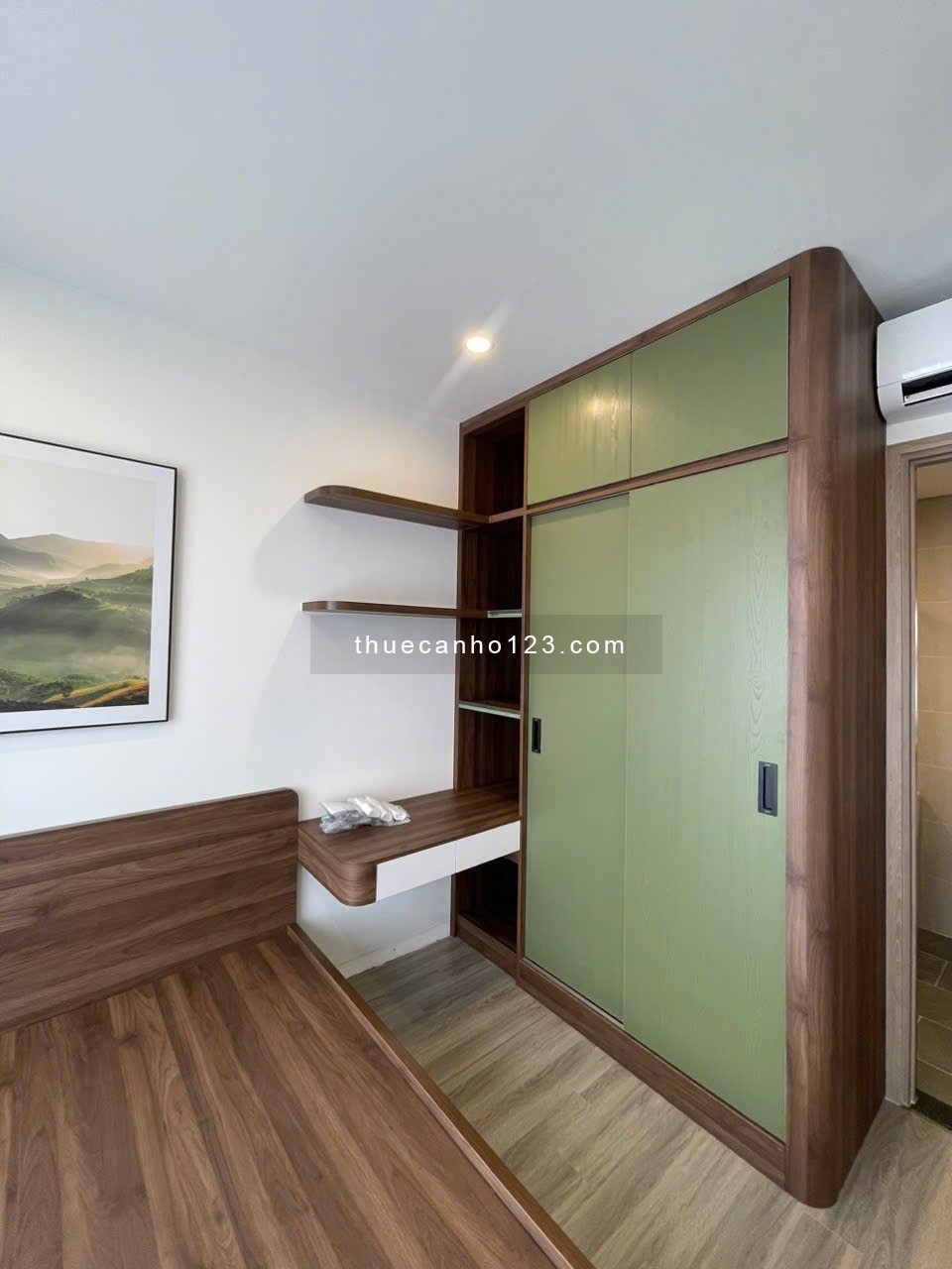 Căn 2PN2WC, 68m2, Toà BS9 Full nội thất Luxury mới đẹp - Vinhomes Grand Park Quận 9