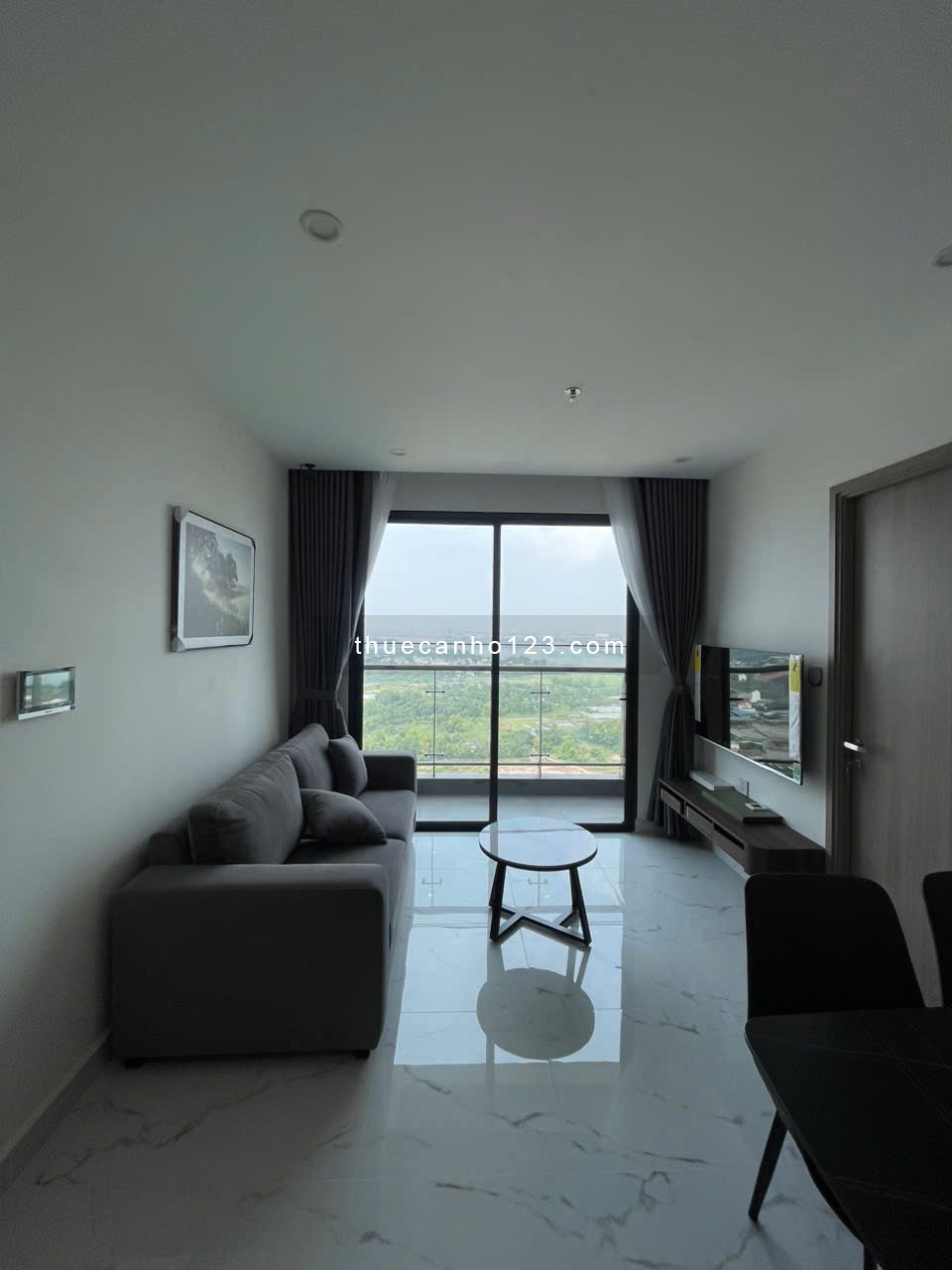 Căn 2PN2WC, 68m2, Toà BS9 Full nội thất Luxury mới đẹp - Vinhomes Grand Park Quận 9