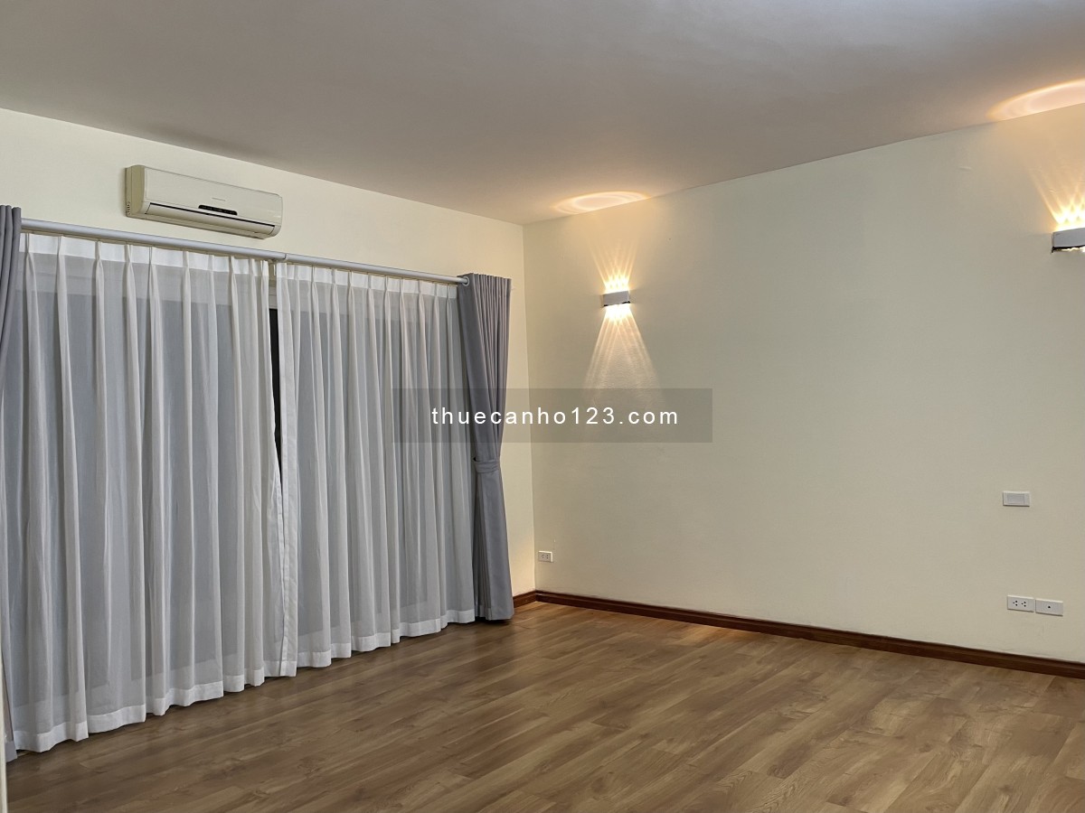 Cho thuê Căn hộ Vườn Đào Tây Hồ 4 Phòng ngủ 170m2 CHÍNH CHỦ