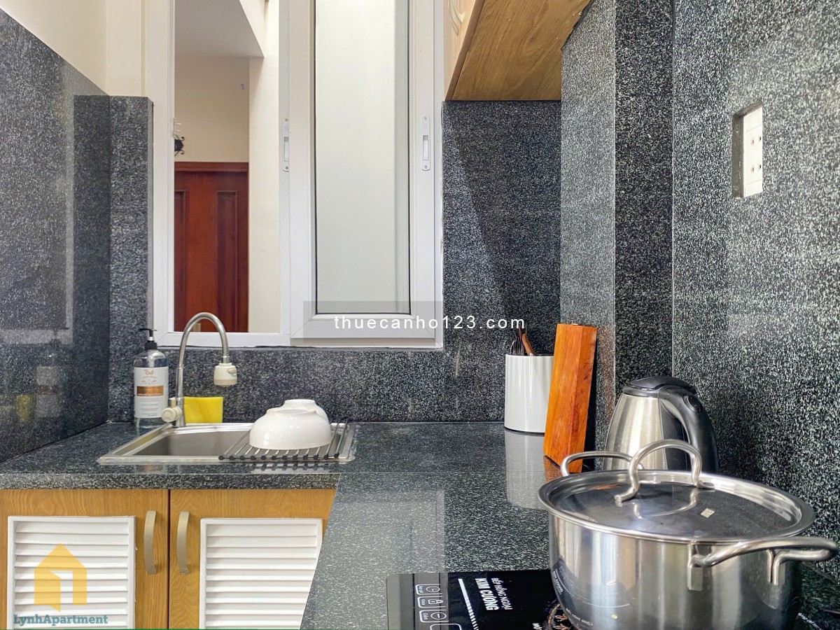 Cho thuê căn hộ cao cấp 1PN ngay trung tâm Q1, gần chợ Bến Thành, Nowzone, ngã sáu Cộng Hoà, Pullman