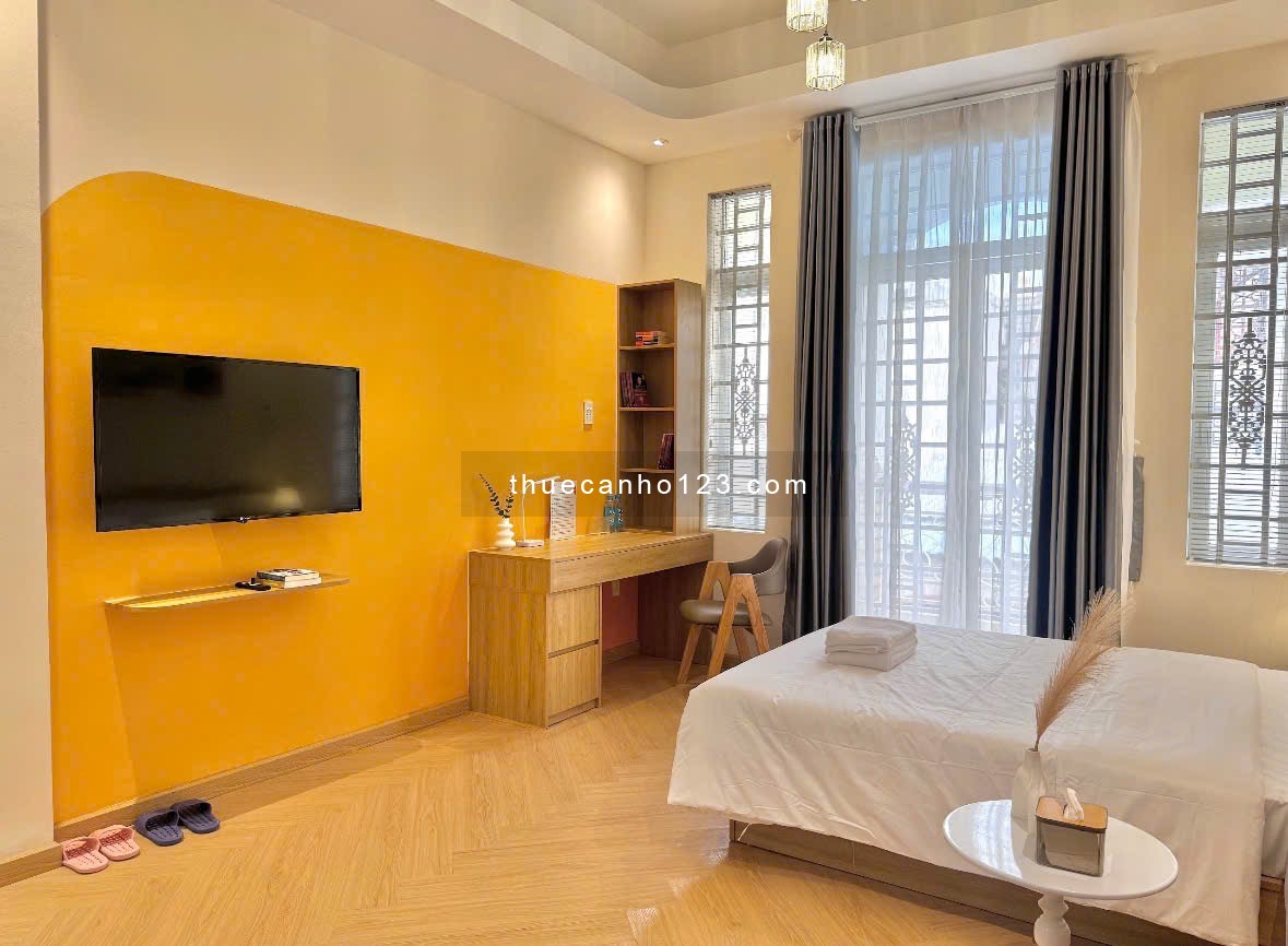 Cho thuê căn hộ full nội thất, có ban công – ngay trung tâm Phú Nhuận, thuận tiện di chuyển qua Q1,3