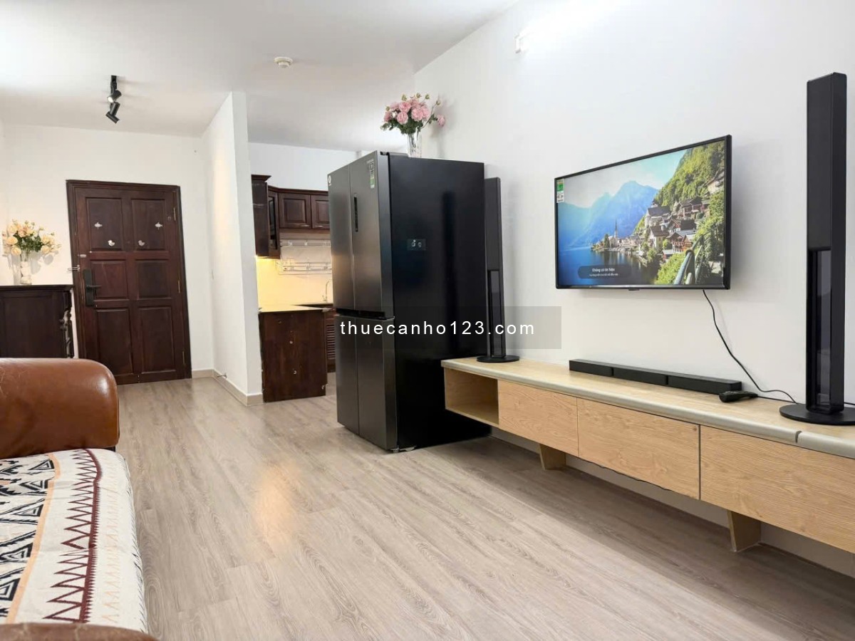 Căn hộ 79m2, 2p ngủ có nội thất C/c Babylon, Tân Phú giá 12,5tr/th