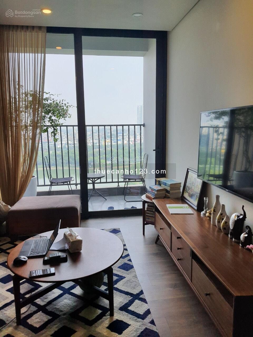 Cho thuê căn hộ 2PN – 2WC tại Khu Ngoại Giao Đoàn, Xuân Tảo – Bắc Từ Liêm