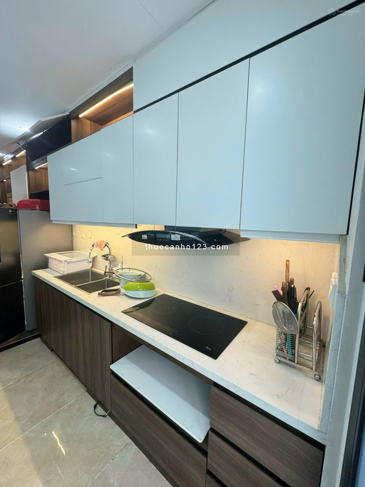 Cho thuê GoldSeason Nguyễn Tuân, chỉ 15tr, 75m2, 2N2WC hàng hiếm